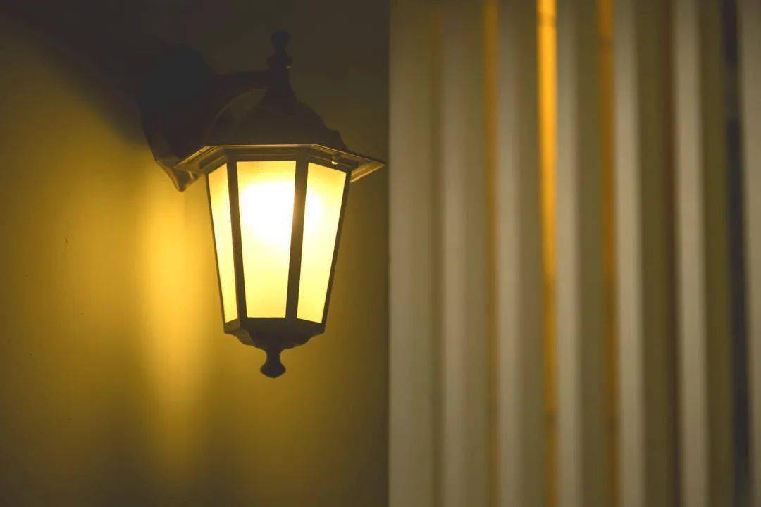 毕业季 | 我们的那些光华之夜<strong></p>
<p>光华币</strong>，光华之夏