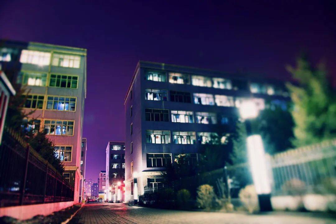 毕业季 | 我们的那些光华之夜<strong></p>
<p>光华币</strong>，光华之夏