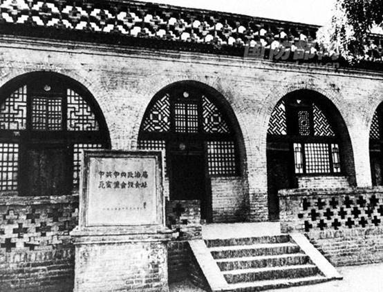 王立华：林彪、彭德怀都反对<strong></p>
<p>互联理财</strong>，毛泽东何以赌上红军全部家底，决意东征？