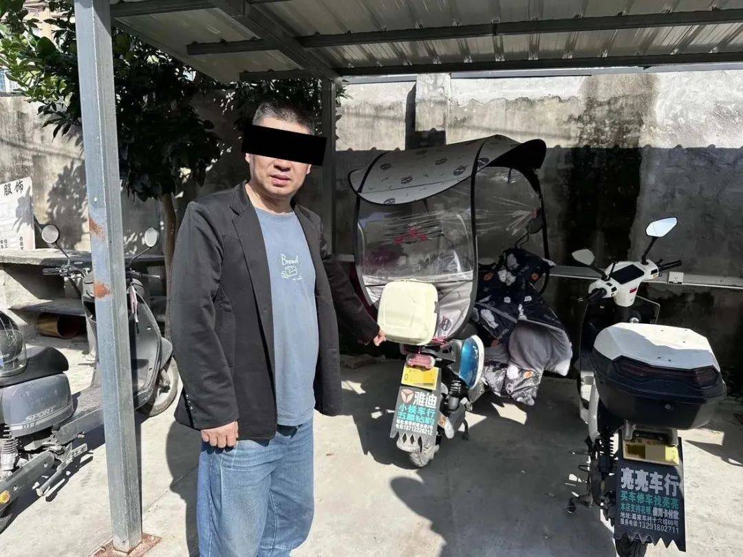 “我车被偷了<strong></p>
<p>100理财</strong>，车上有块毒猪肉！”男子深夜报警，结局大反转