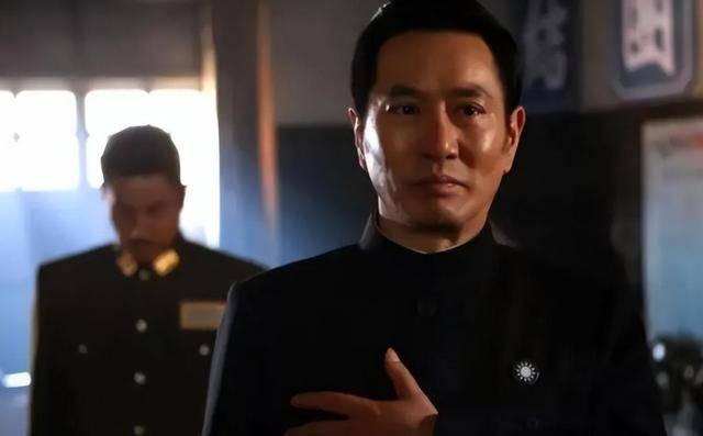“坏人专业户”姚刚：一生无妻无子<strong></p>
<p>学生理财</strong>，如今53岁在千万豪宅一个人住