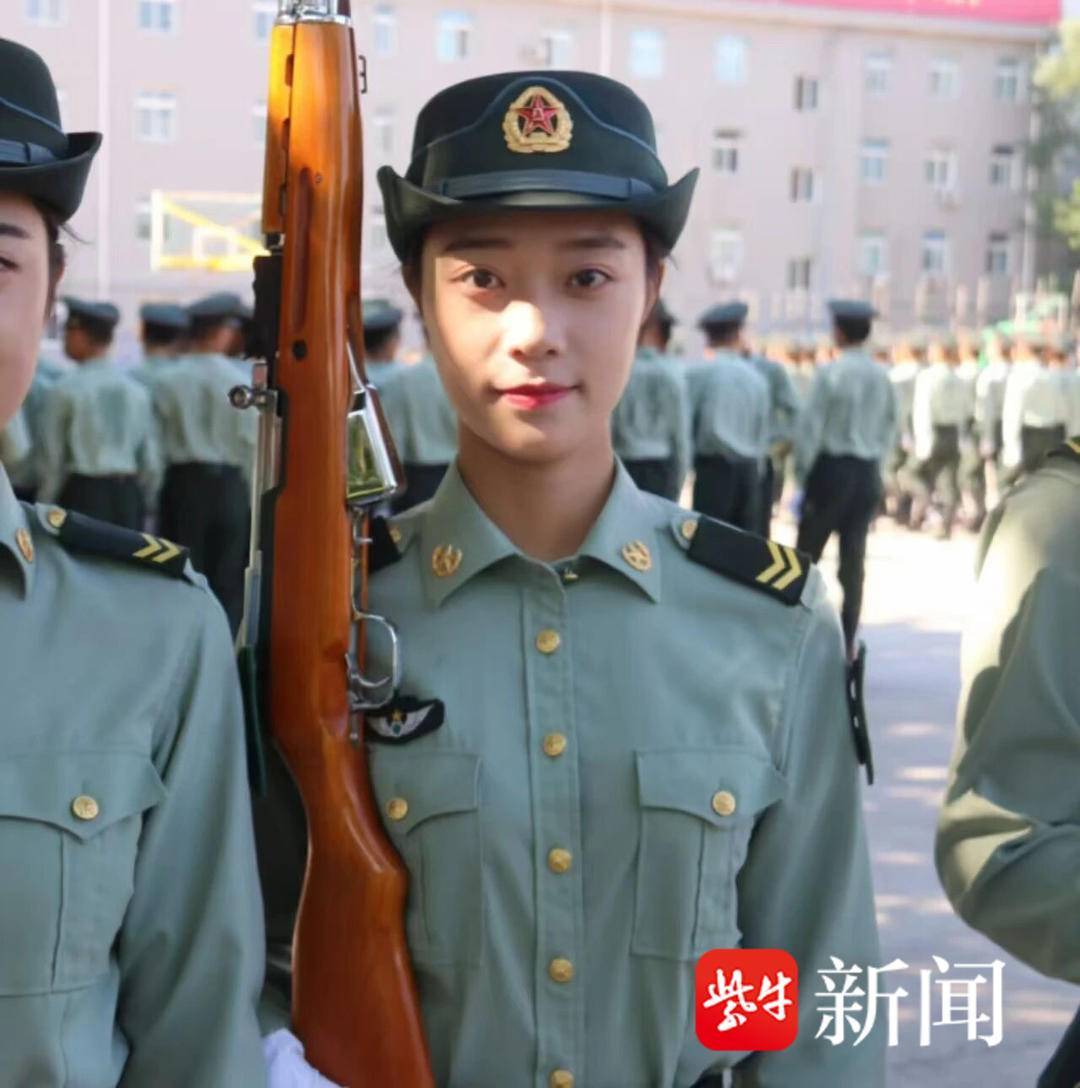 今天<strong></p>
<p>工银理财</strong>，来自南京湖南路女子民兵连的她们在天安门广场接受检阅