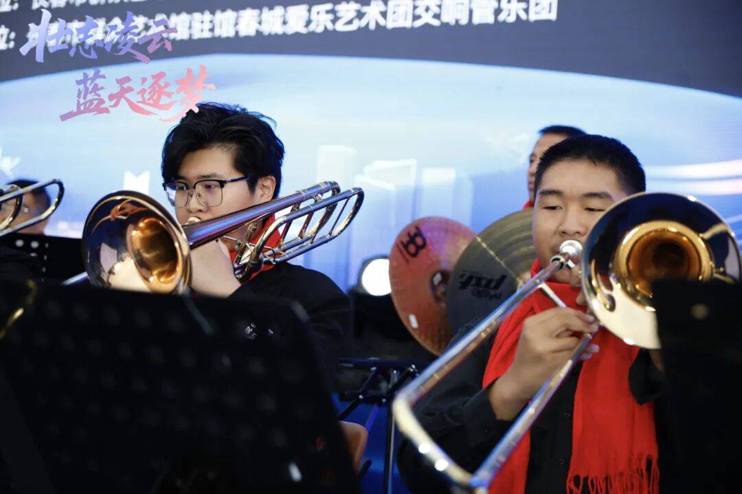 DNA彻底动了！全场跟唱<strong></p>
<p>理财产品净值</strong>，这氛围太顶了！