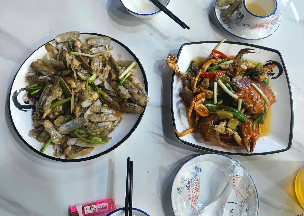 惠州一餐厅两个菜收661元<strong></p>
<p>理财系统</strong>，顾客投诉后称已获退款400元，官方回应