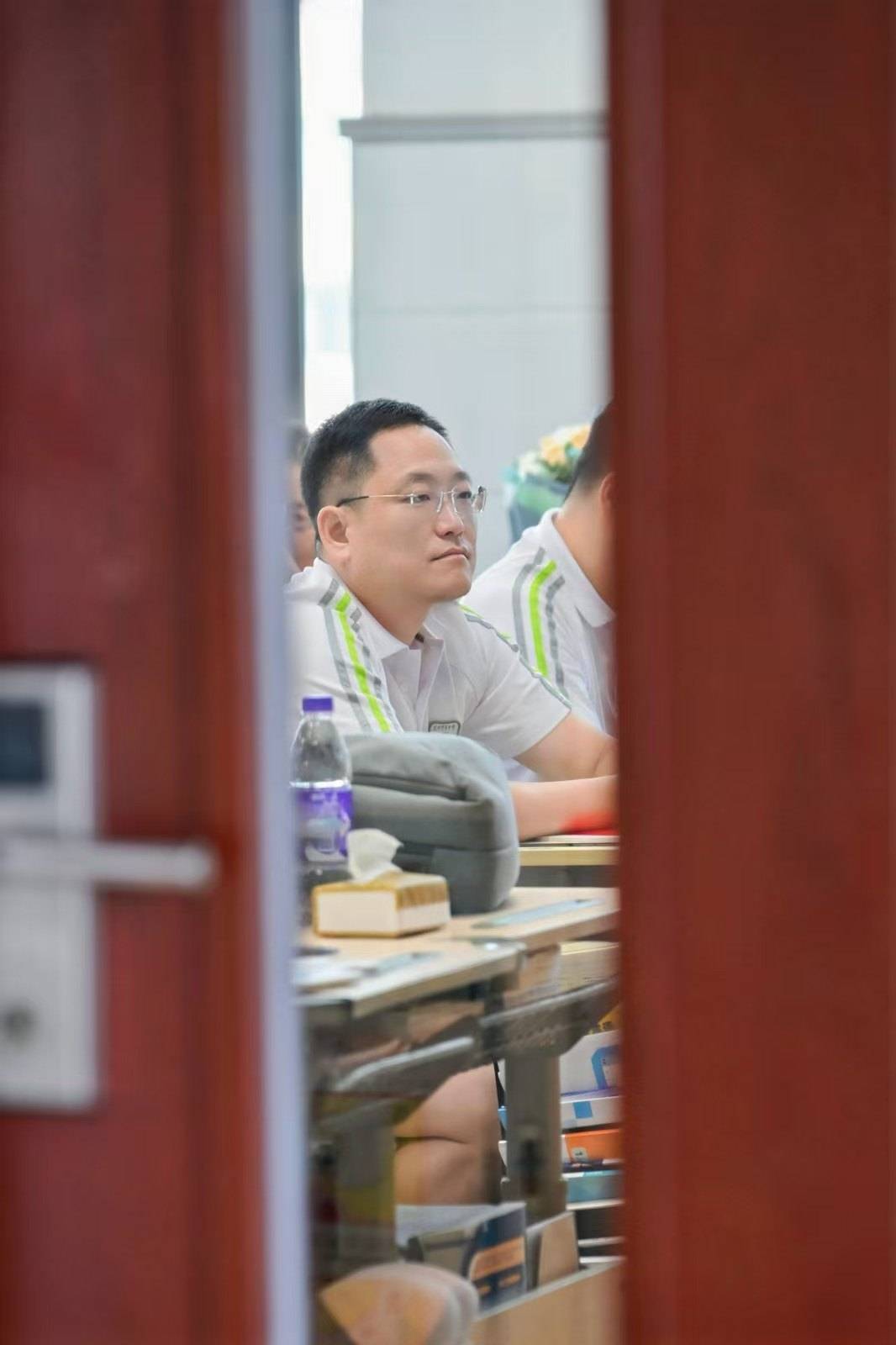 那个让老师骄傲的“调皮”班级！30年同学聚会<strong></p>
<p>爱理财</strong>，还伴有一封来自贵州的感谢信