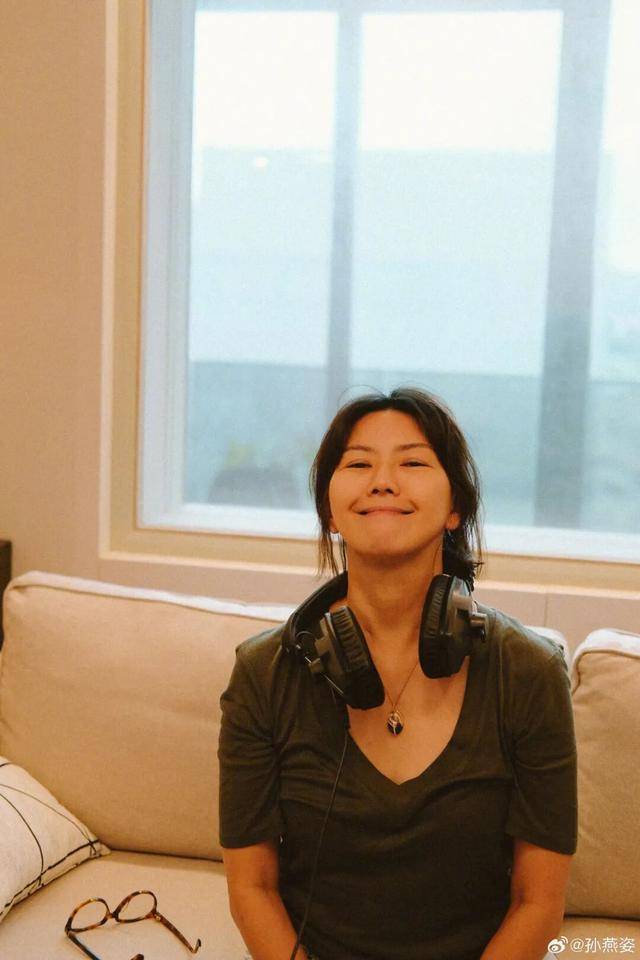 韩红透露孙燕姿捐款超千万<strong></p>
<p>爱理财</strong>，以孙女士署名，叮嘱不要公开姓名