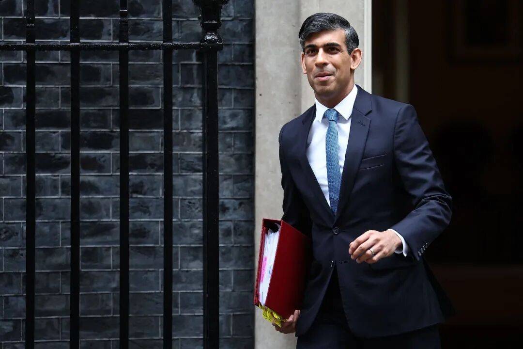 英国前首相苏纳克<strong></p>
<p>基础理财</strong>，赴硅谷任职