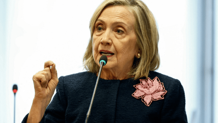 罕见<strong></p>
<p>理财教程</strong>！昔日政敌希拉里高度赞扬特朗普：我真心的