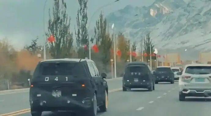 疑似小米YU9新疆试车<strong></p>
<p>理财教程</strong>，多张路测谍照曝光