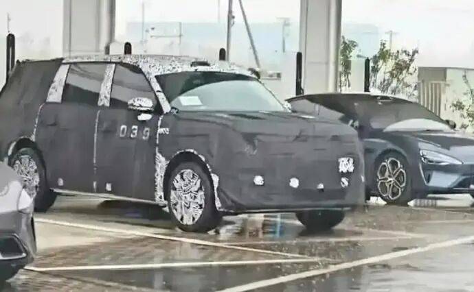 疑似小米YU9新疆试车<strong></p>
<p>理财教程</strong>，多张路测谍照曝光