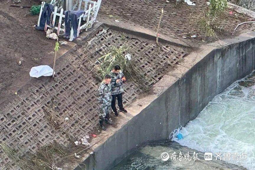 “鱼多得数不过来<strong></p>
<p>微信的理财</strong>，一网子下去能捞好几条”济南锦绣川水库开闸放水，大量鲢鱼被冲出，工作人员：禁止捕捞！