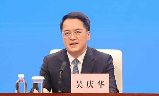 曾长期在湖北工作，他跨省履新