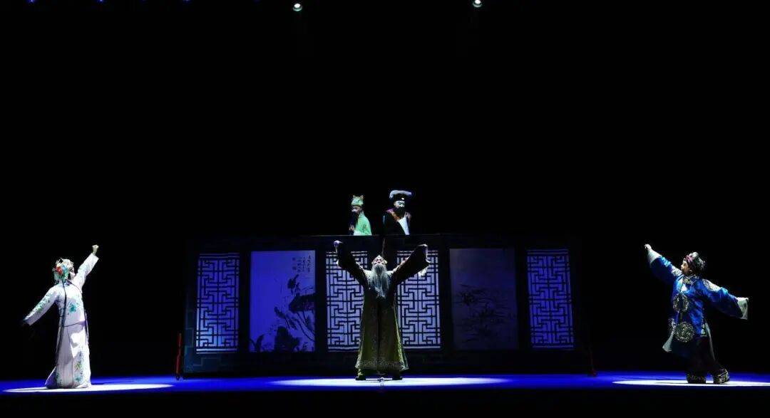 展现云南传统戏曲魅力<strong></p>
<p>手机银行理财</strong>！玉溪作品《先生好茶》亮相全国舞台