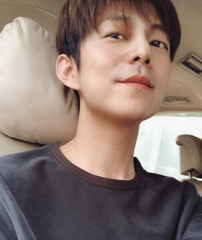 51岁何炅坦言：精力大不如前<strong></p>
<p>理财钱包</strong>，我现在特别痛苦，又近视又老花