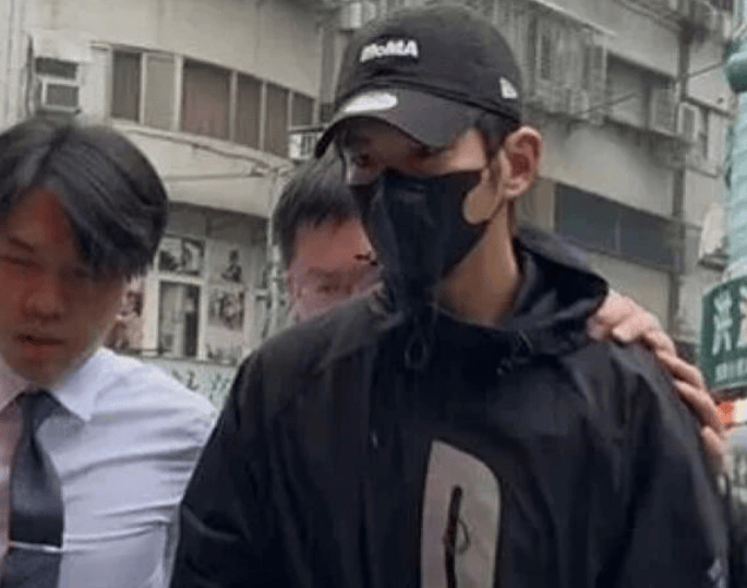 演员贾静雯回应修杰楷被拘提：震惊不已<strong></p>
<p>深圳理财</strong>，孩子目睹父亲被上铐受惊吓