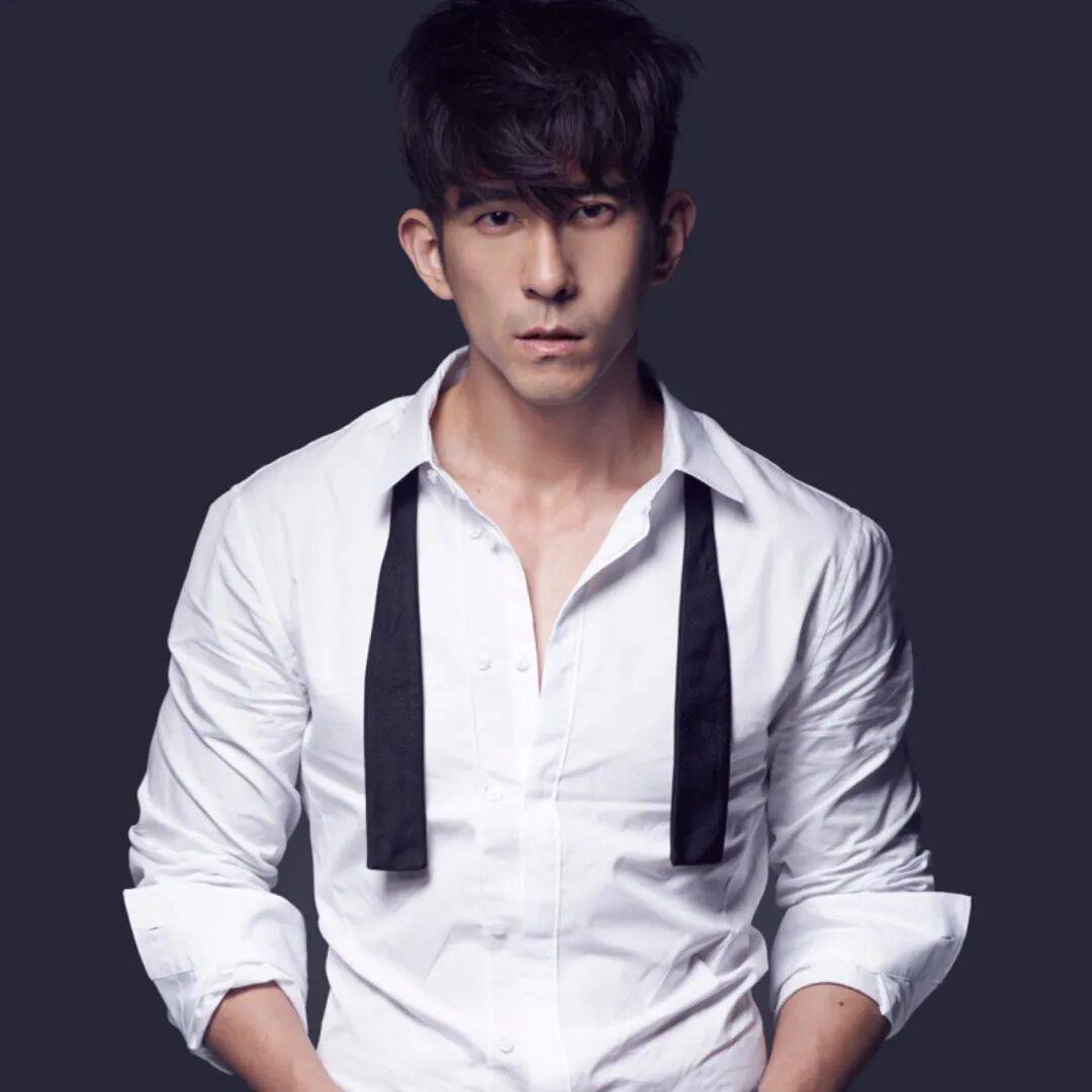 演员贾静雯回应修杰楷被拘提：震惊不已<strong></p>
<p>深圳理财</strong>，孩子目睹父亲被上铐受惊吓