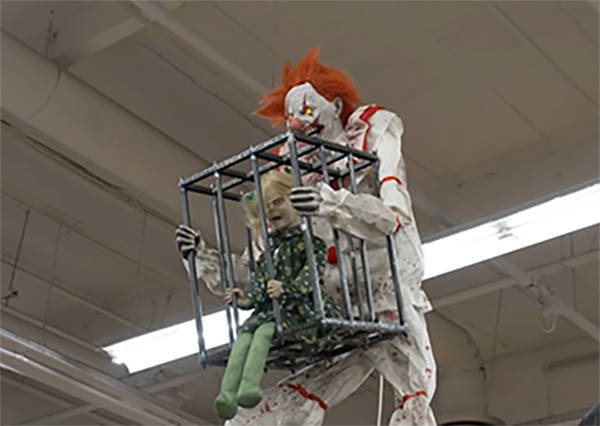 美国人正度过一个“没了中国货、最恐怖”的万圣节<strong></p>
<p>银行理财基金</strong>，白宫发言人却仍嘴硬