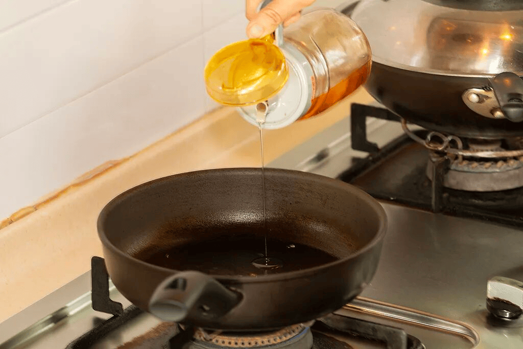 免疫力下降、致癌<strong></p>
<p>银行理财基金</strong>！这样炒菜会威胁全家健康→