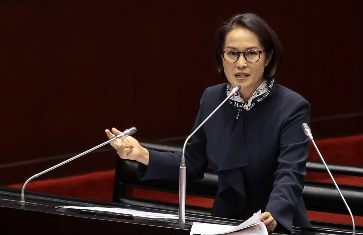 台湾人<strong></p>
<p>银行理财基金</strong>，难道不是中国人？