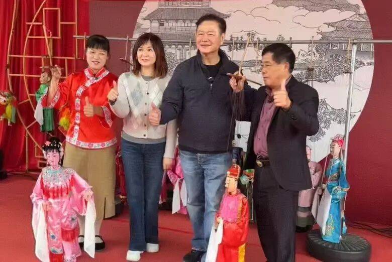 台湾人<strong></p>
<p>银行理财基金</strong>，难道不是中国人？
