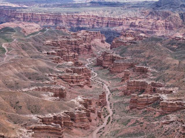 青年说 | 到中亚<strong></p>
<p>商业银行理财</strong>，奔赴一场激动人心的“探秘”