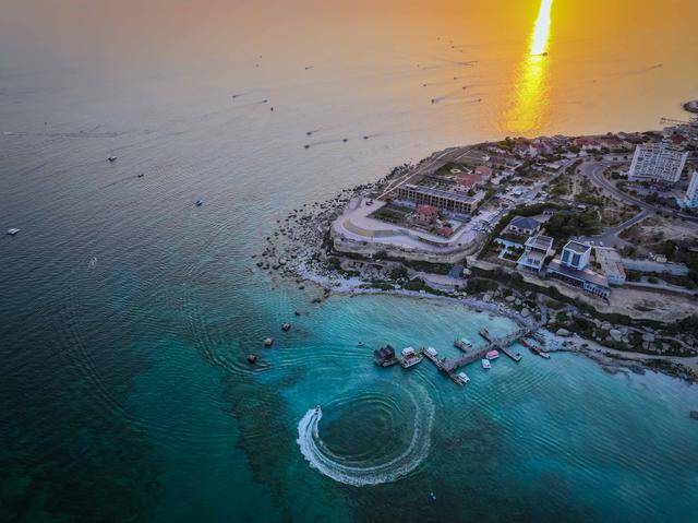 青年说 | 到中亚<strong></p>
<p>商业银行理财</strong>，奔赴一场激动人心的“探秘”