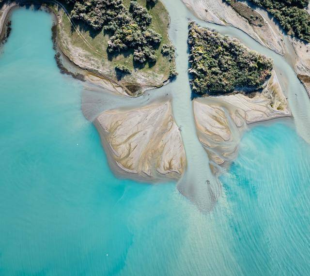 青年说 | 到中亚<strong></p>
<p>商业银行理财</strong>，奔赴一场激动人心的“探秘”