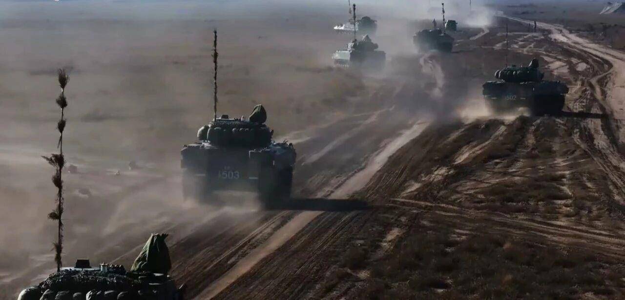 大场面！机器狗、无人机开路<strong></p>
<p>e理财</strong>，实兵对抗演练画面公布