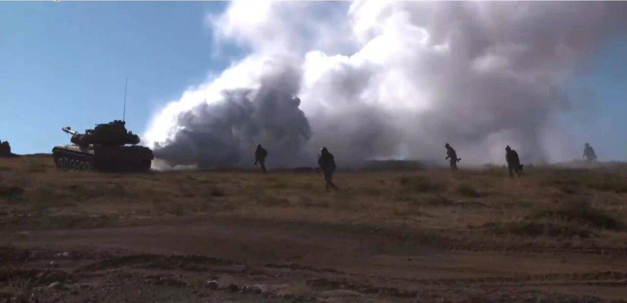 大场面！机器狗、无人机开路<strong></p>
<p>e理财</strong>，实兵对抗演练画面公布