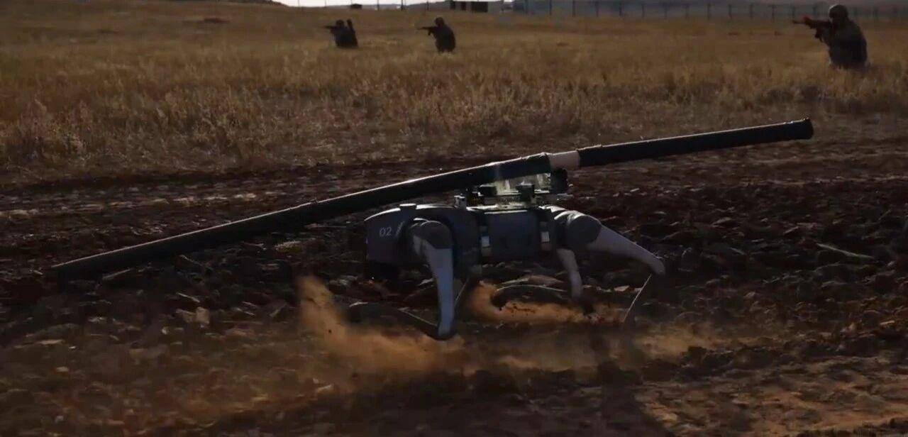 大场面！机器狗、无人机开路<strong></p>
<p>e理财</strong>，实兵对抗演练画面公布