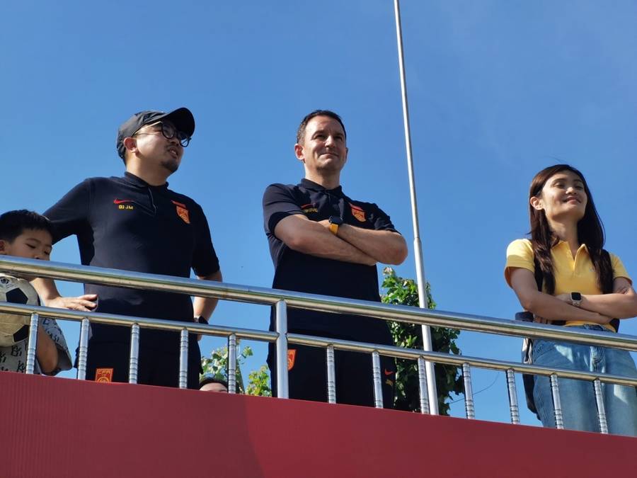 全球选聘四个月<strong></p>
<p>理财群</strong>，招来只有一年执教经历的本土教练，国足新帅竟是邵佳一