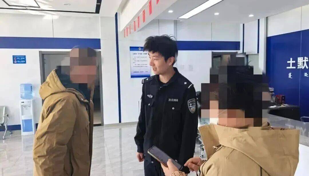 男子彩票中奖太兴奋<strong></p>
<p>理财产品安全吗</strong>，拍照发业主群分享，隔天奖金被邻居冒领……