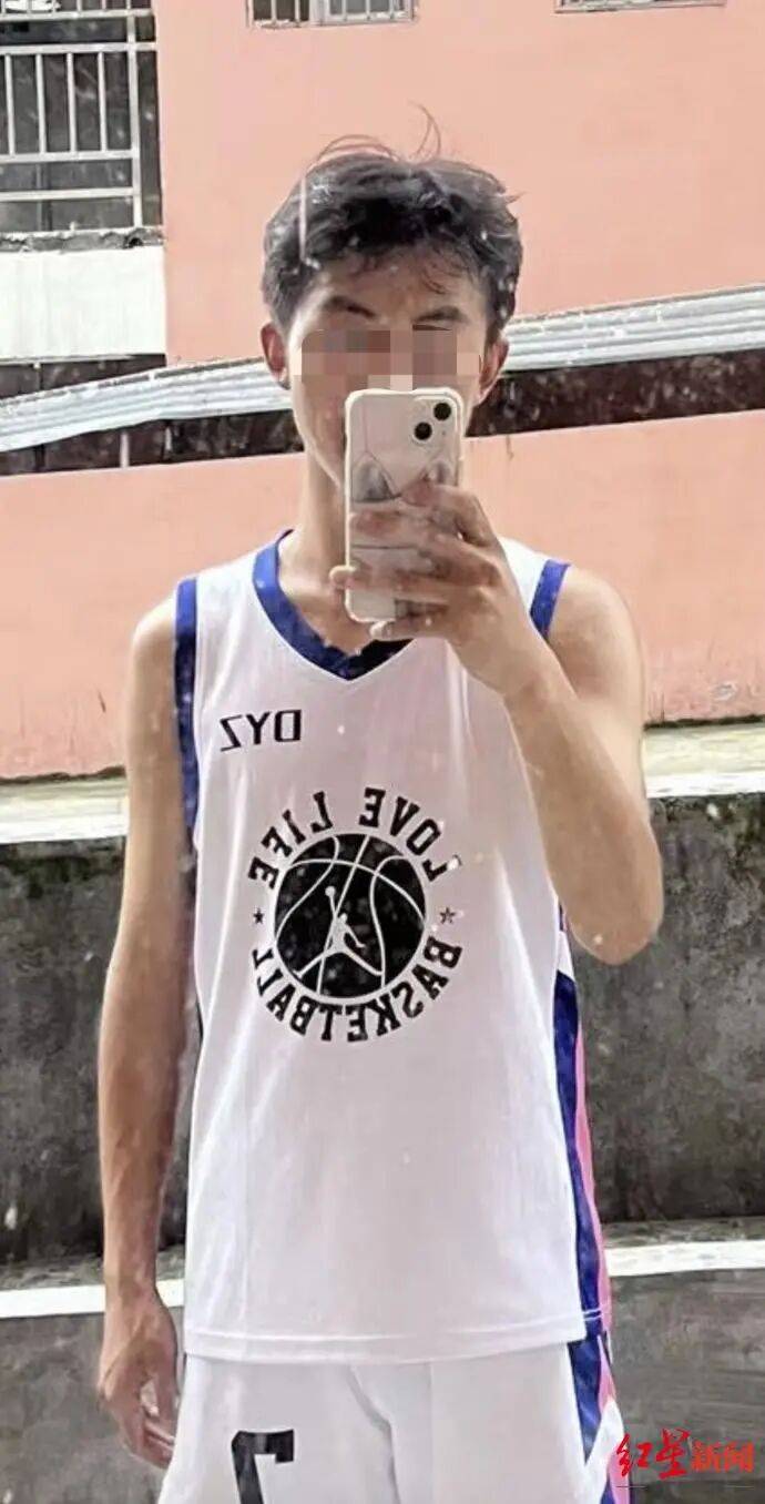 21岁小伙入职3个半月在宿舍猝死<strong></p>
<p>零钱通理财</strong>，未获工伤认定，家属质疑过劳死