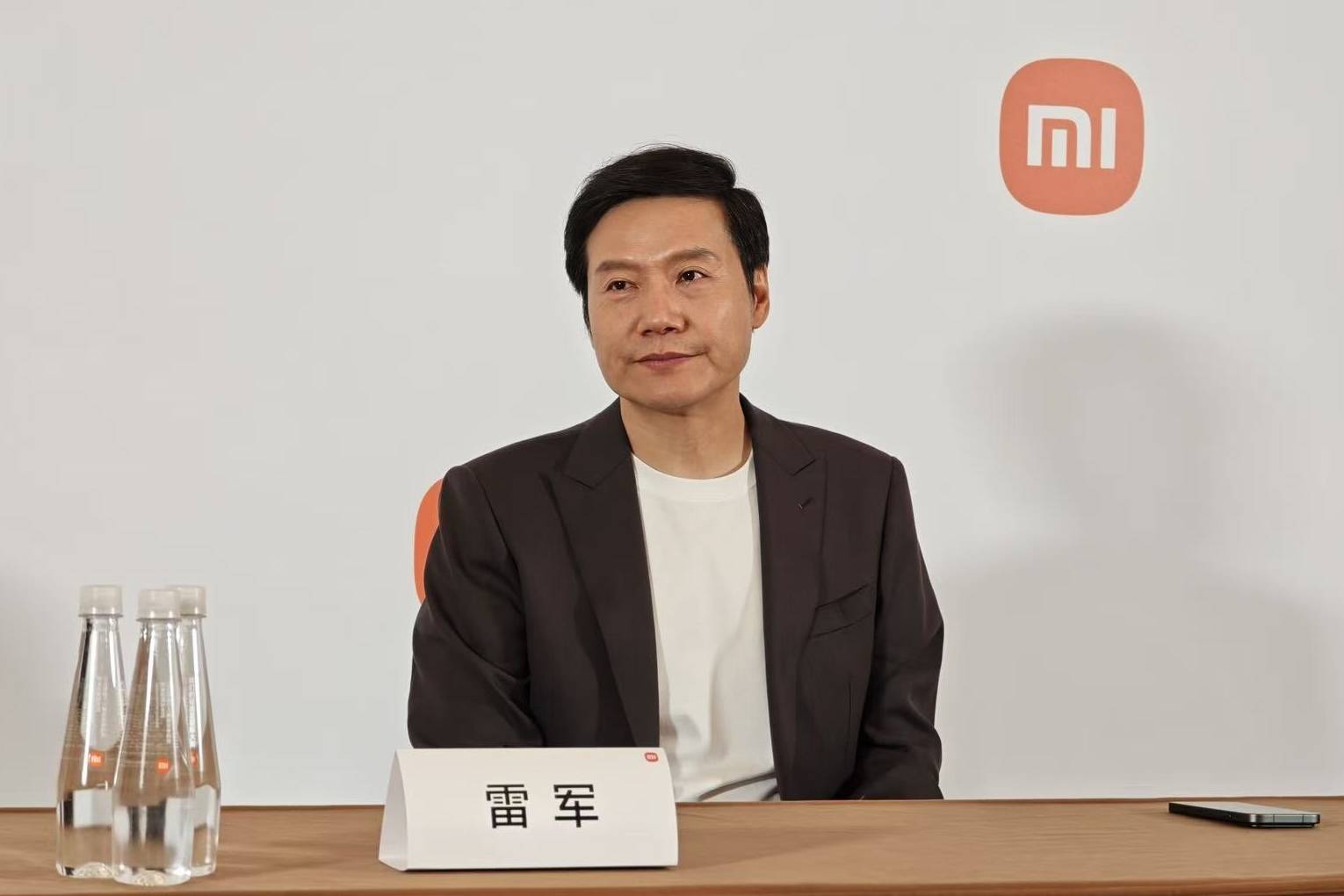 雷军宣布1亿港元增持后<strong></p>
<p>2017理财</strong>，小米港股美股迎来上涨