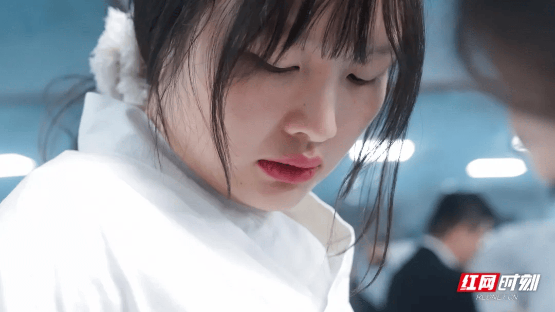 汶川地震被救起的女孩<strong></p>
<p>理财产品利率</strong>，17年后和救她的军人结婚了