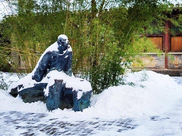 《红楼梦》是“悼明”之作<strong></p>
<p>网贷理财</strong>？曹学会：把曹雪芹看低了