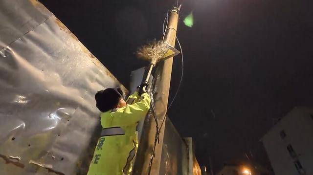 外交部发言人毛宁点赞山东德州交警<strong></p>
<p>贷贷网理财</strong>！