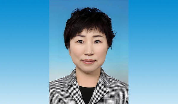 内蒙古满洲里市政协主席凌云任乌兰察布市委常委、组织部部长