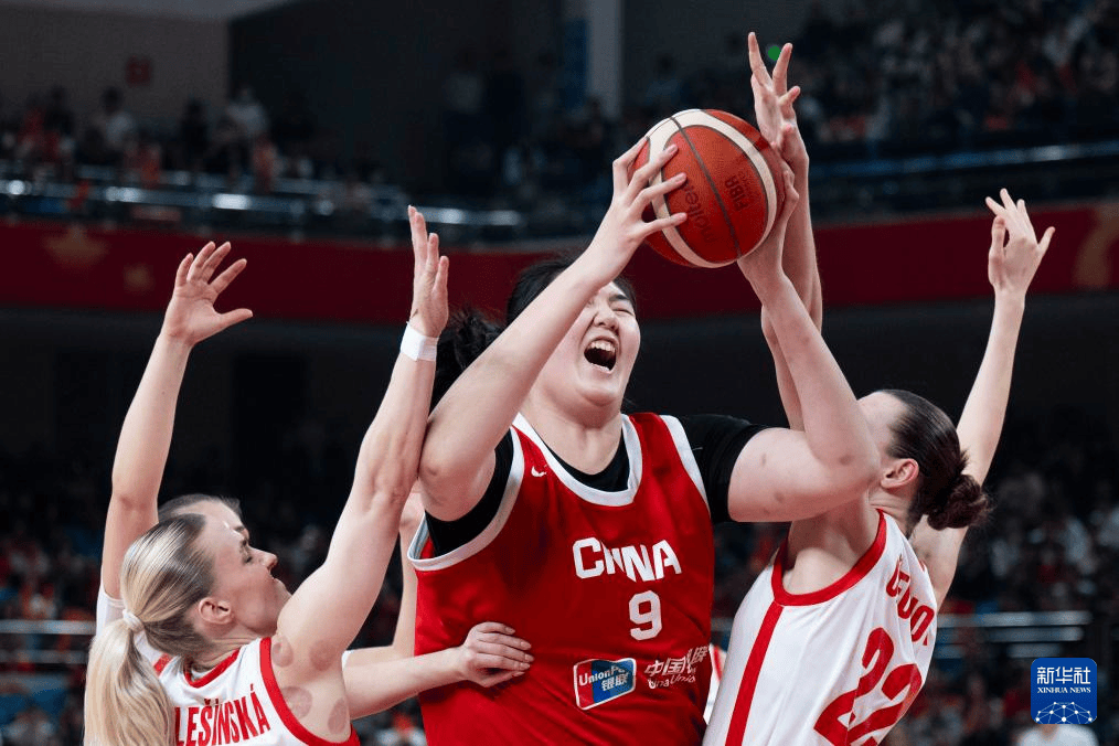 中国女篮世预赛12人大名单：山东姑娘王思雨、张子宇入围